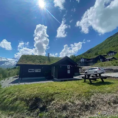 Nyere Flott Med In/out Pa Overoye Holiday home