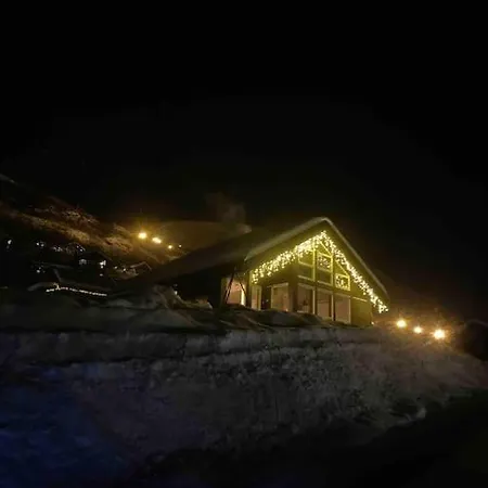 Nyere Flott Med In/out Pa Overoye Stordal