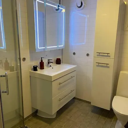 Nyere Flott Med In/out Pa Overoye Ferienhaus Stordal